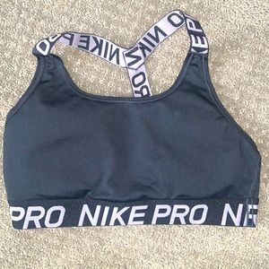 Nike Pro Dri-Fit Sports Bra